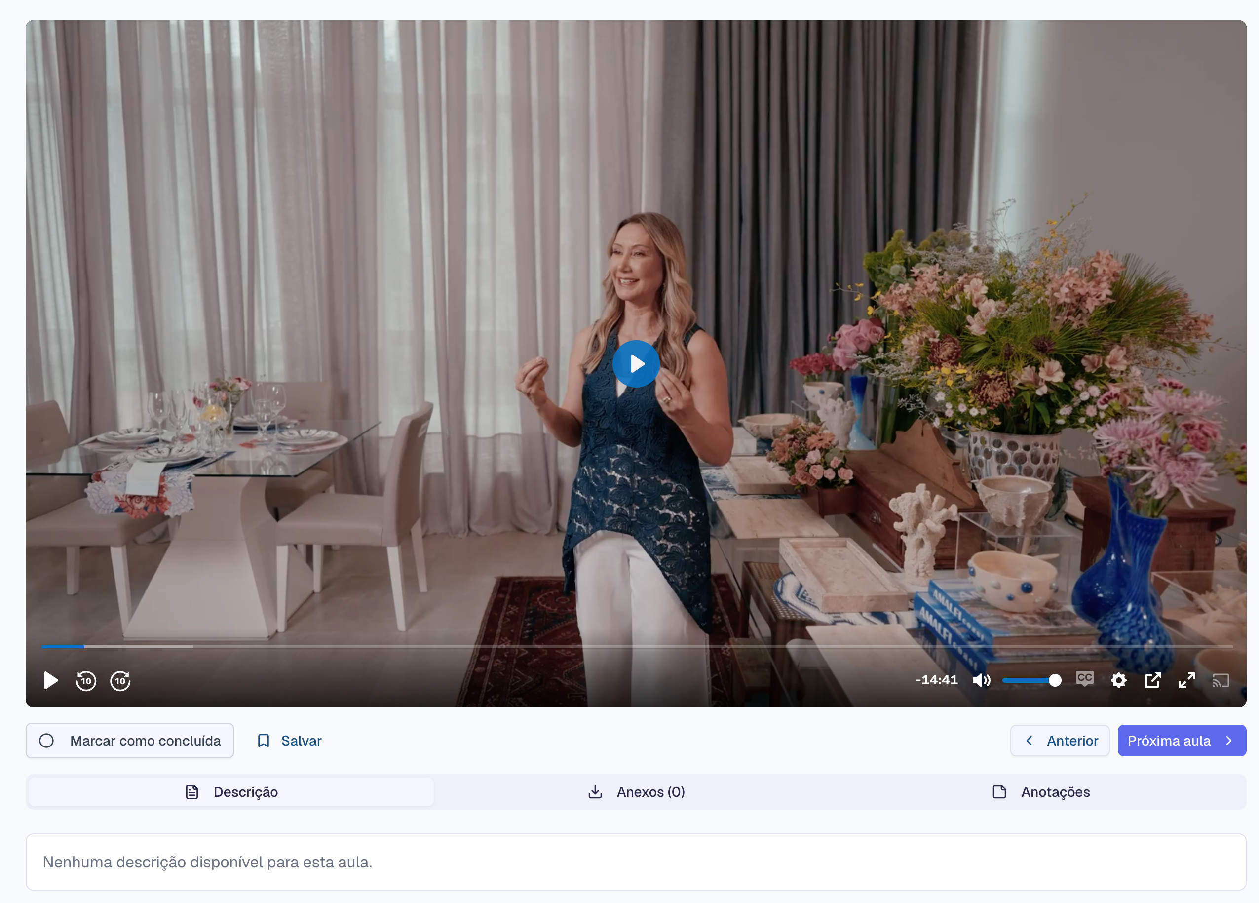 Aula de arranjos florais harmônicos com Carina Verdinelli